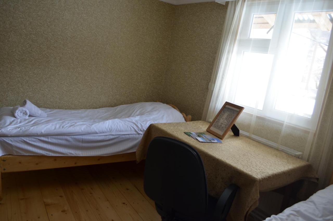 Guesthouse Qarim Mestia Eksteriør bilde