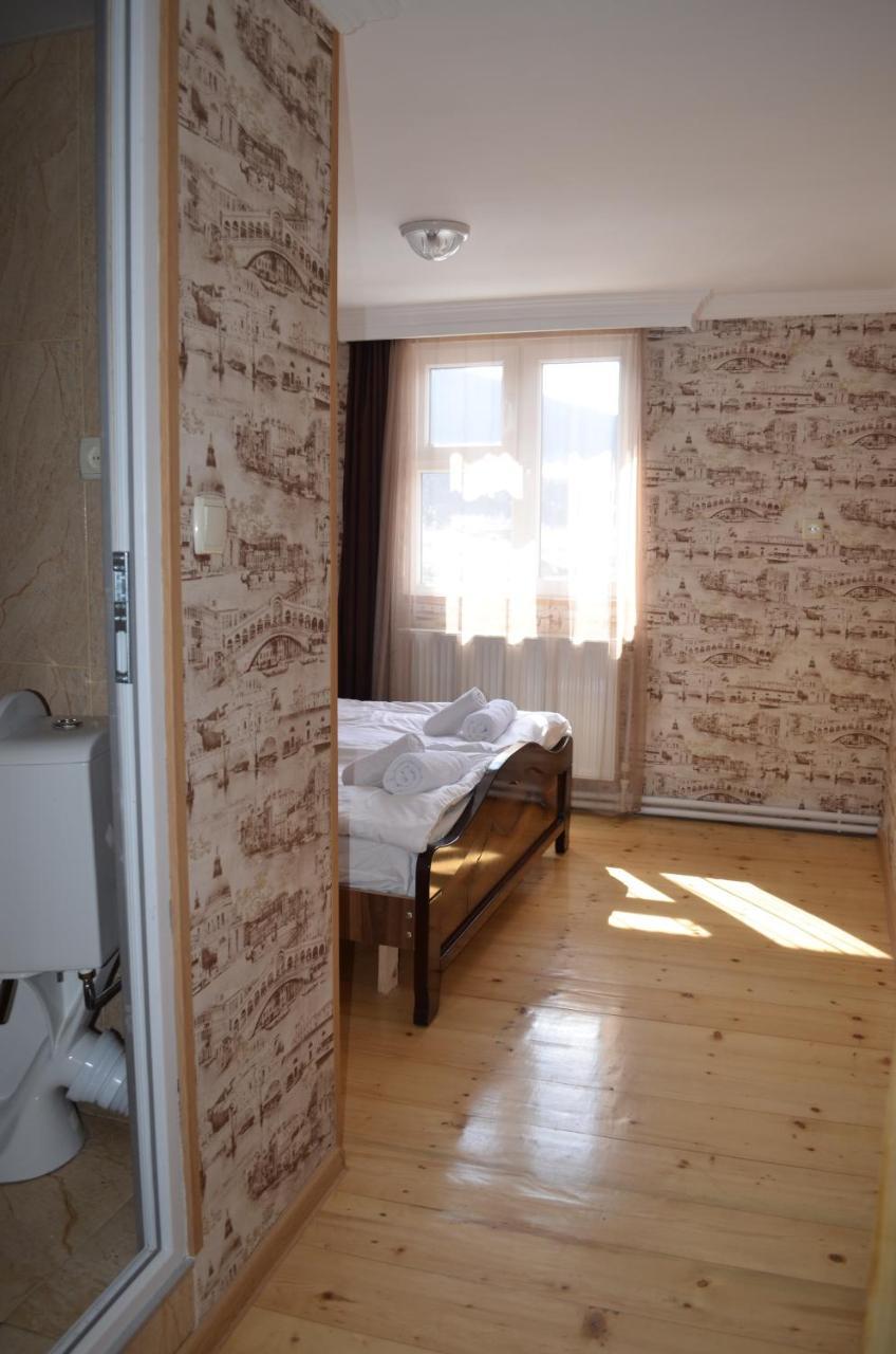 Guesthouse Qarim Mestia Eksteriør bilde